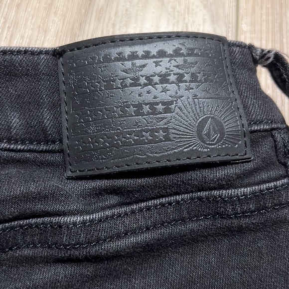 Volcom Liberator High Rise Skinny Ankle Jeans - Picture 5 of 6